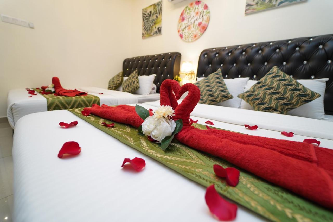 Ghazrin's Classic Jb Hotel